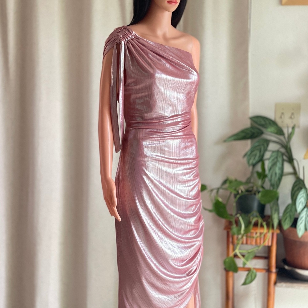 NWOT Elliatt Lourdes Pink Metallic One Shoulder Ruched Midi Dress Grecian Size M